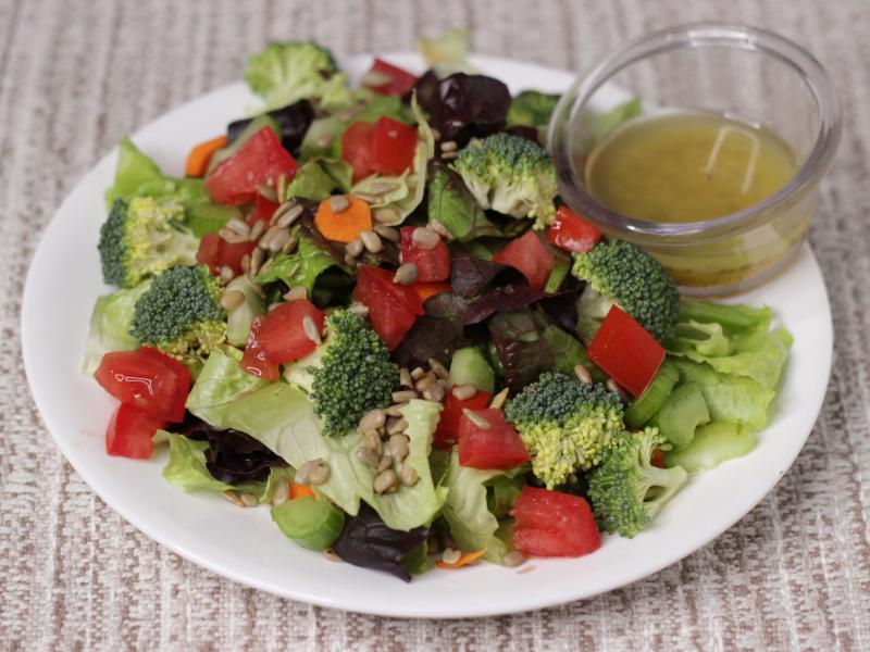 Salad with dressing on the side